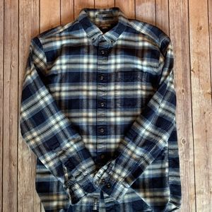 Eddie Bauer M plaid flannel shirt blue Like New!